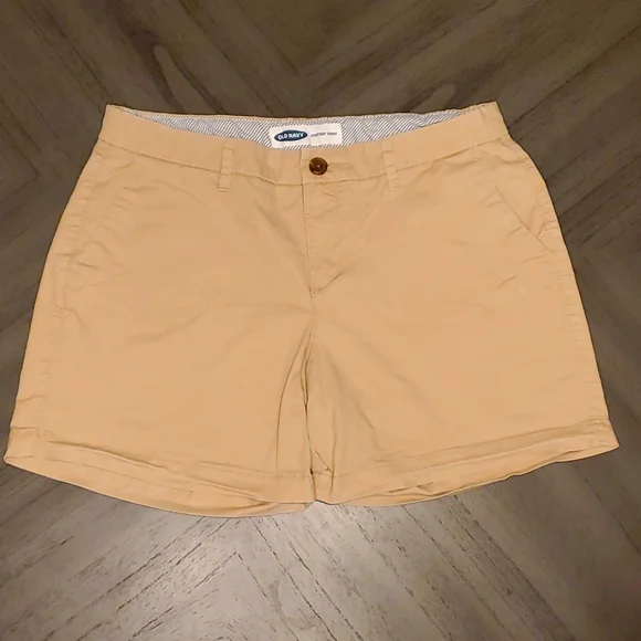 Old Navy shorts - Picture 1 of 5